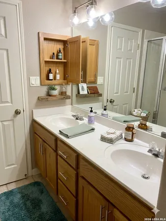 $1,600 | 3027 Pine Valley Drive, New Braunfels, TX 78130