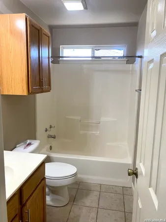 $1,600 | 3027 Pine Valley Drive, New Braunfels, TX 78130