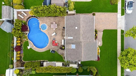 $899,000 | 29 Acme Avenue, Bethpage, NY 11714