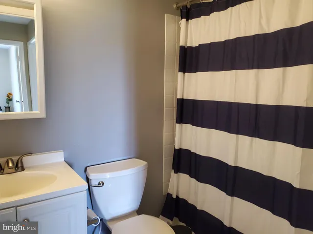 $950 | 1100 Lisadale Circle, Unit 2D, Catonsville, MD 21228