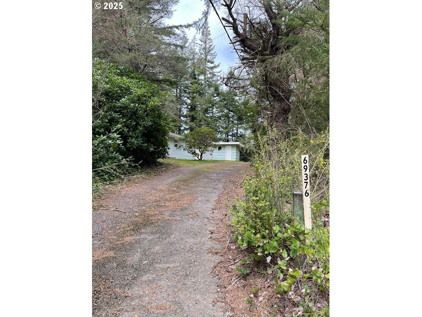 69376 Wildwood Road North Bend, OR 97459 - Photo 36 of 39 Gallery Image 36