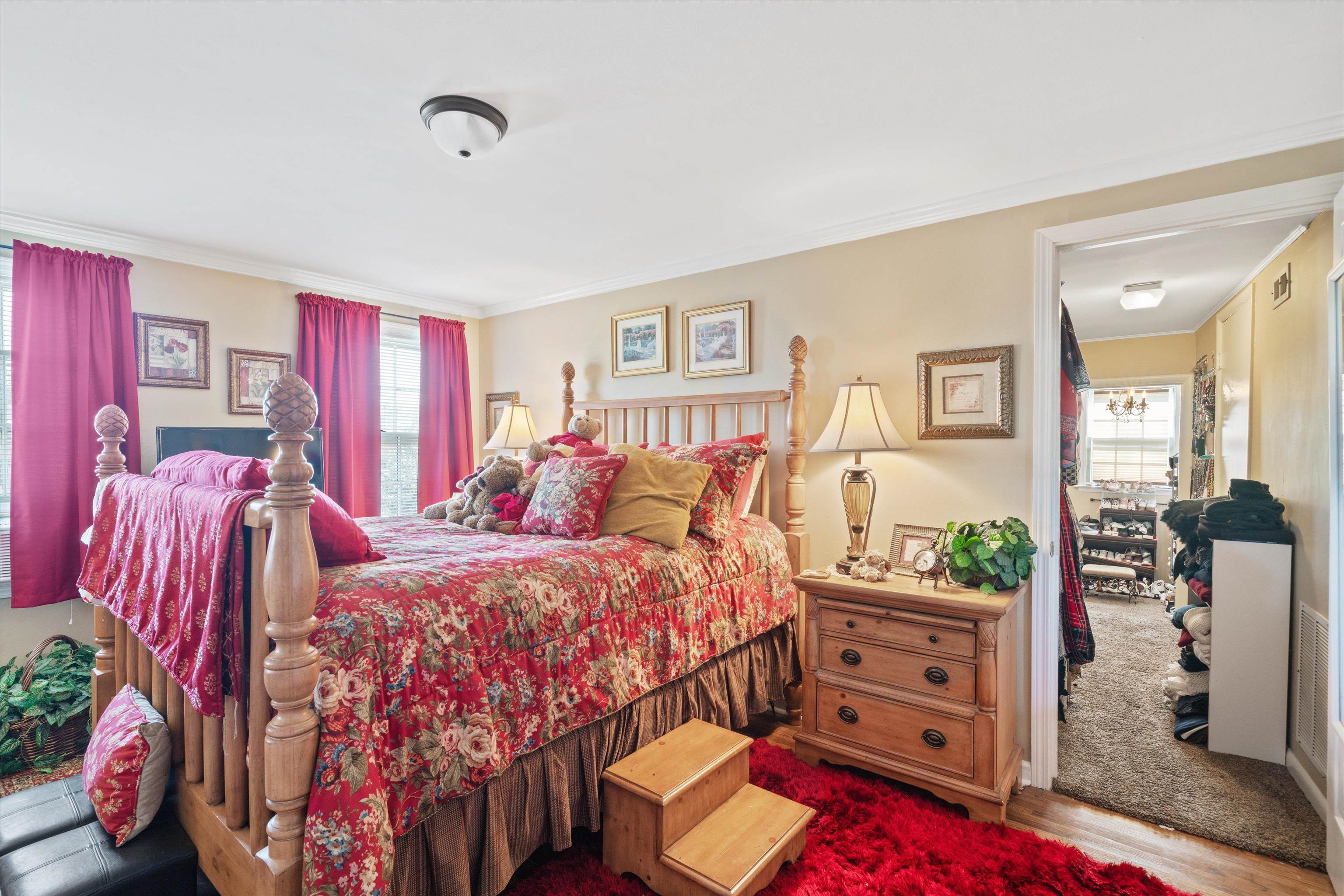 5100 Helene Road Memphis, TN 38117 - Photo 18 of 25 a bedroom with bed and a window
