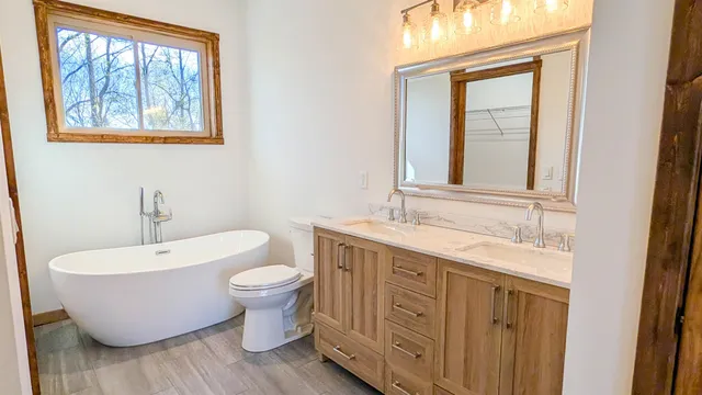 $470,000 | 775 Westmor Spring Green, Spring Green, WI 53588