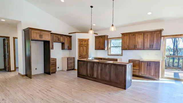 $470,000 | 775 Westmor Spring Green, Spring Green, WI 53588