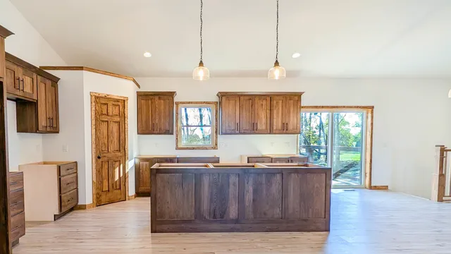 $470,000 | 775 Westmor Spring Green, Spring Green, WI 53588