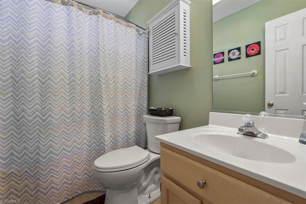 4117 Carroll Ridge Court High Point, NC 27265 - Photo 26 of 35 Full bathroom on second level.
