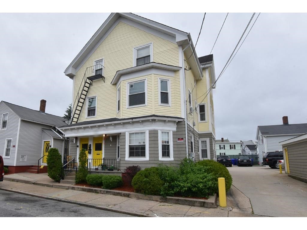 21 Merrick Street Pawtucket, RI 02860 - Photo 2 of 5