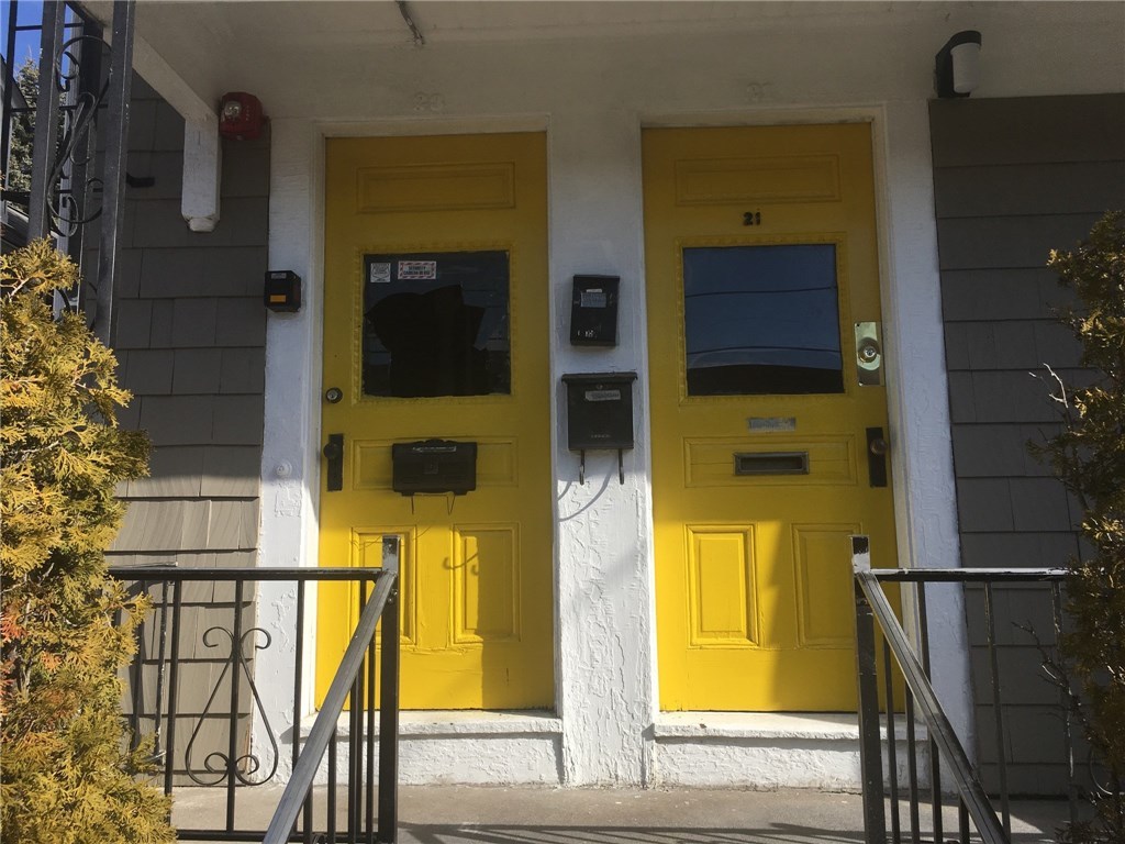 21 Merrick Street Pawtucket, RI 02860 - Photo 3 of 5