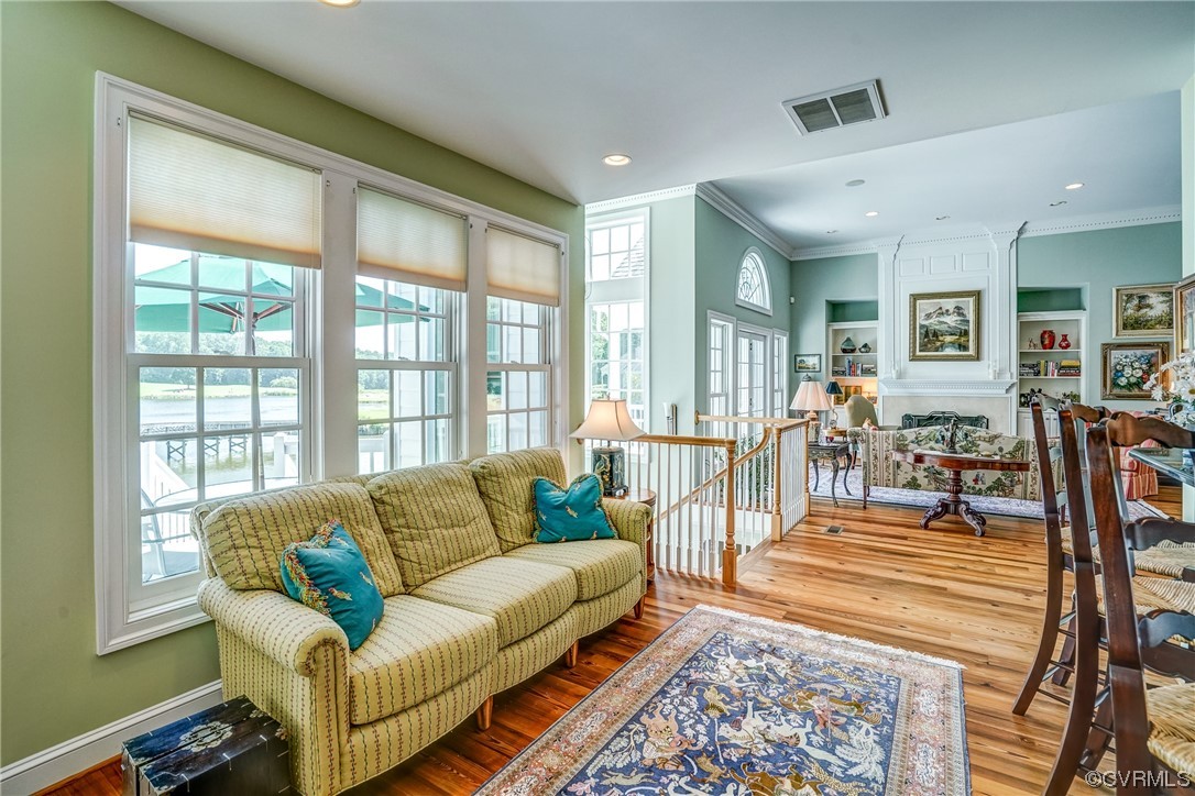 104 Longboat Williamsburg, VA 23188 - Photo 12 of 50 a living room with furniture and a rug