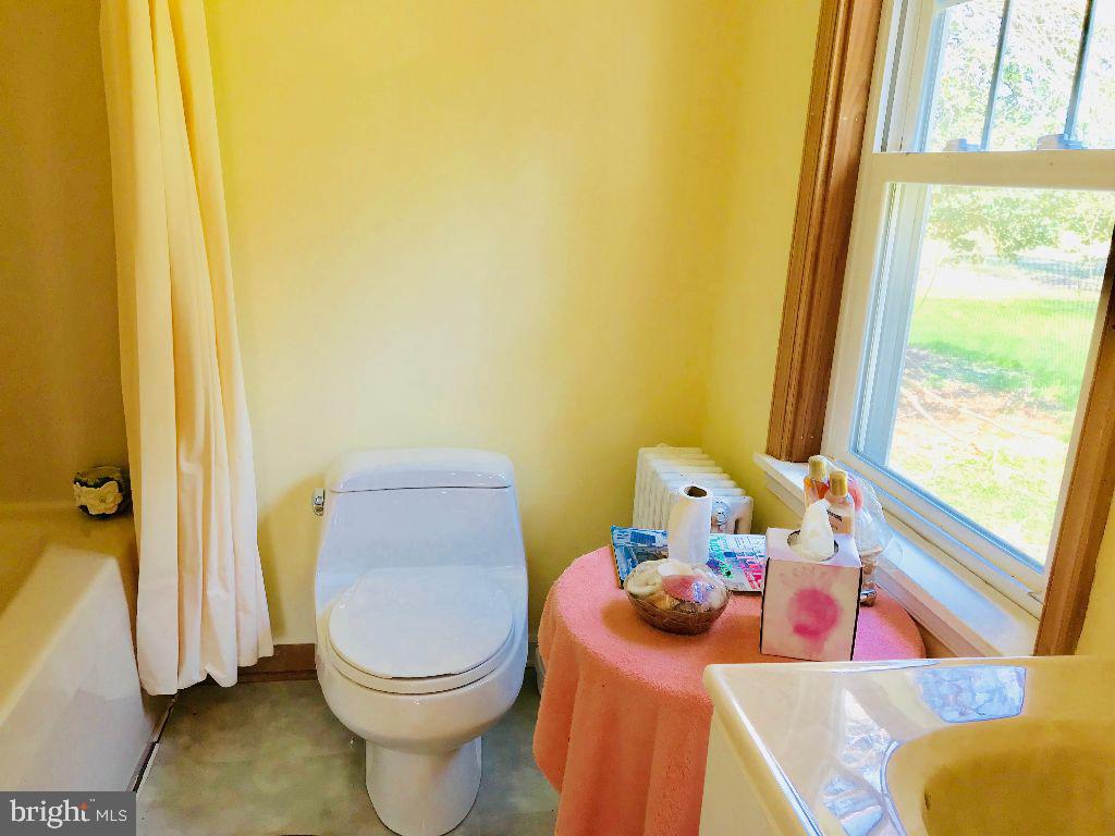 11329 Old Princess Anne Road Princess Anne, MD 21853 - Photo 19 of 24 First Floor Bathroom with Tub/Shower Combination