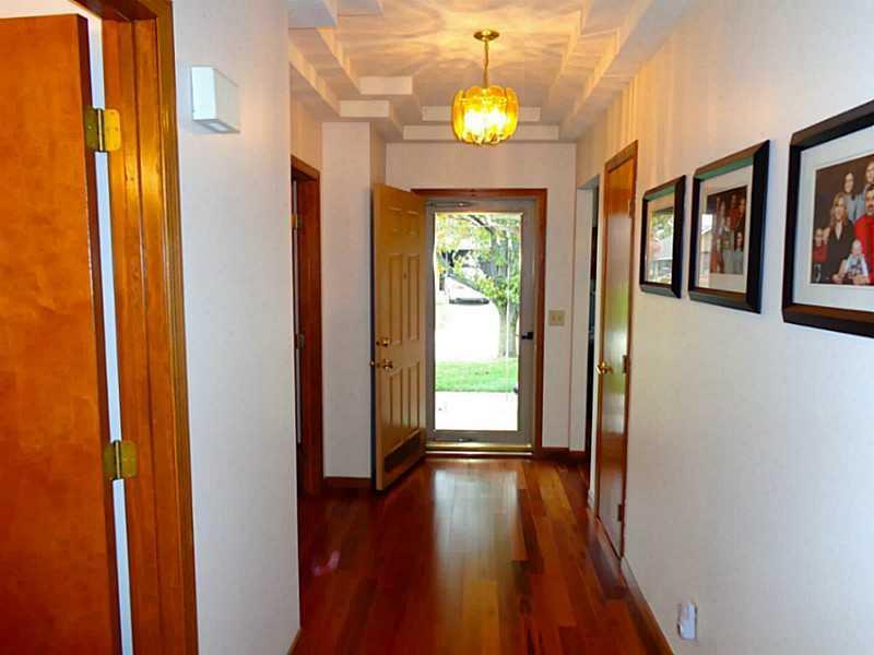 5572 Fox Ridge Drive, Unit 5572 Springfield, OH 45503 - Photo 4 of 24