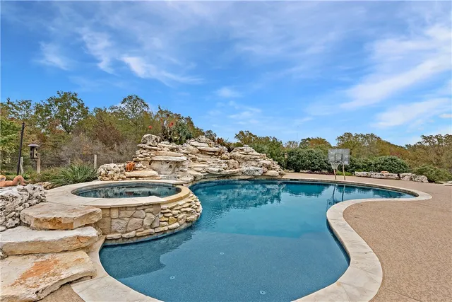$2,100,000 | 5009 Trumpeter Swan Drive, College Station, TX 77845