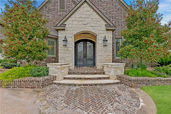 $2,100,000 | 5009 Trumpeter Swan Drive, College Station, TX 77845