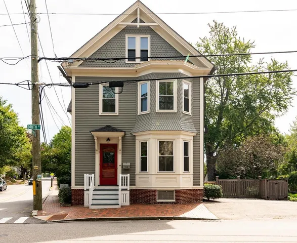 $999,000 | 210 South Street, Portsmouth, NH 03801