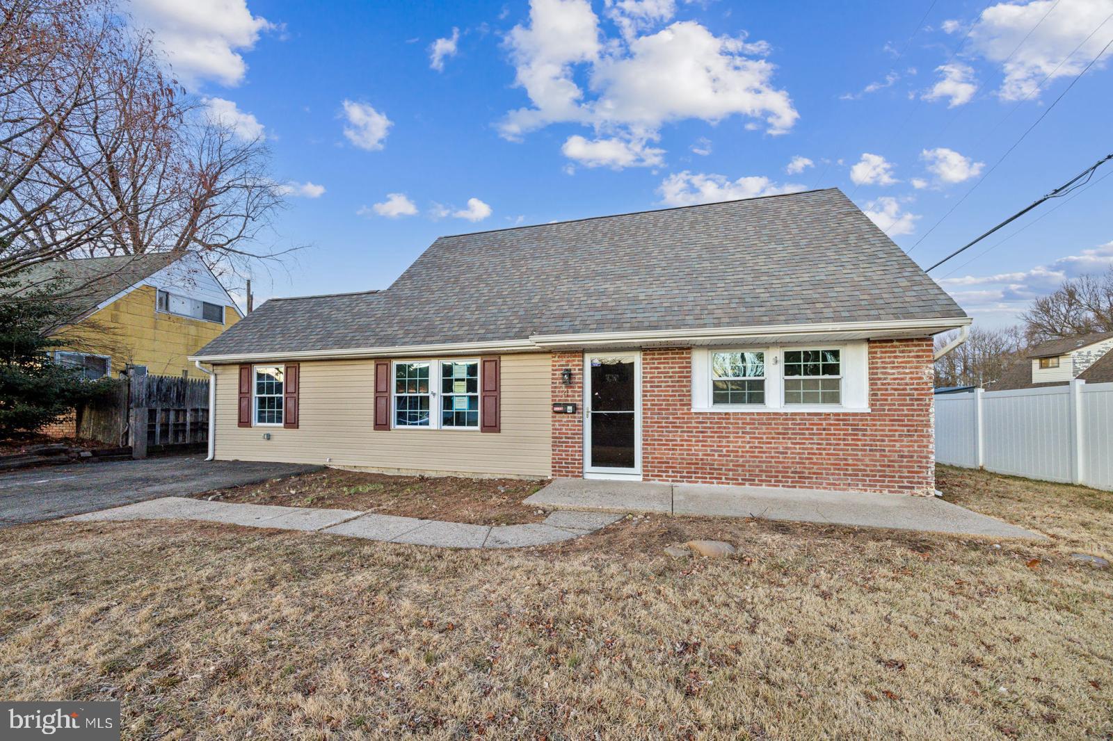 4 Plumtree Road Levittown, PA 19056 - Photo 1 of 20 Gallery Image 1