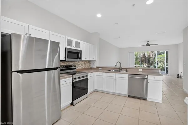 $2,500 | 15995 Caldera Lane, Unit 69, Naples, FL 34110