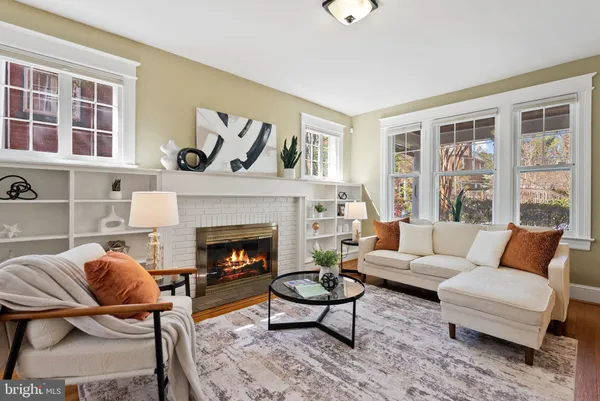 $1,375,000 | 3706 Jenifer Street Northwest, Washington, DC 20015