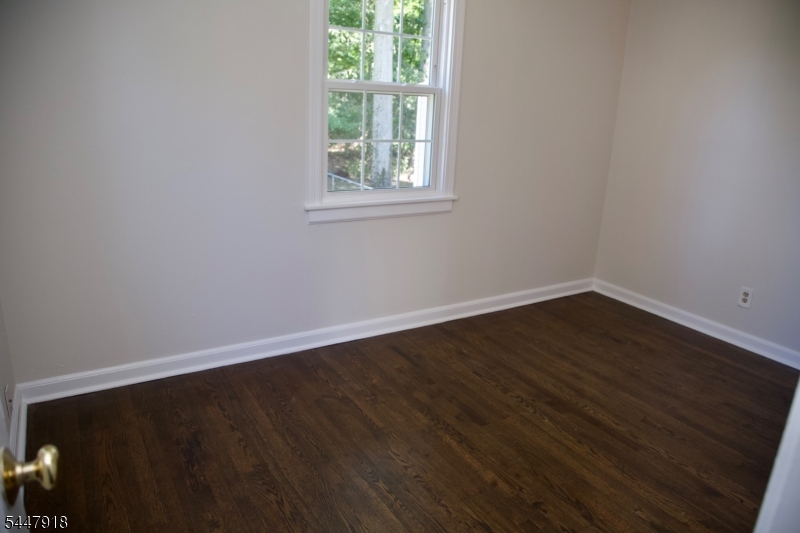 41 Beechwood Road Florham Park, NJ 07932 - Photo 21 of 27 Gallery Image 21