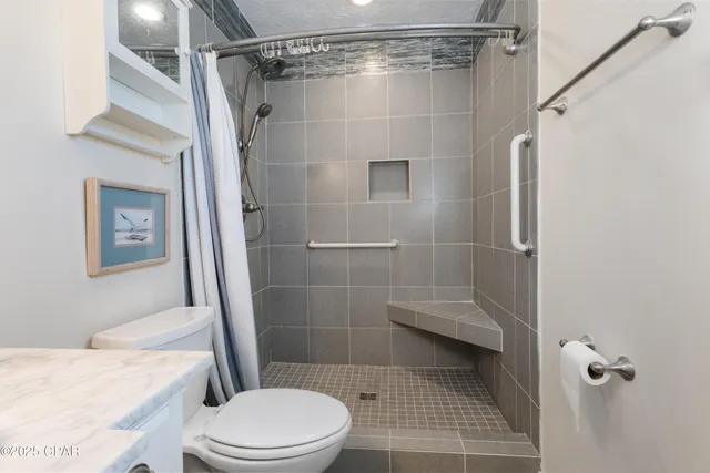 $398,000 | 305 Floyd Drive, Lynn Haven, FL 32444