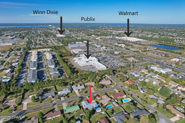 $398,000 | 305 Floyd Drive, Lynn Haven, FL 32444