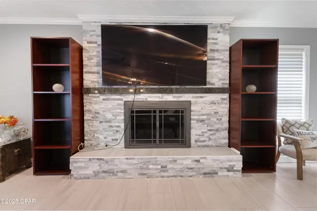 $398,000 | 305 Floyd Drive, Lynn Haven, FL 32444