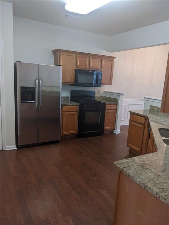 5615 Crestwick Way Cumming, GA 30040 - Photo 3 of 17