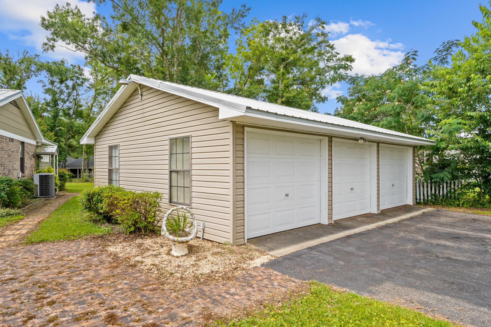 7213 Franklin Road Foley, AL 36535 - Photo 4 of 27