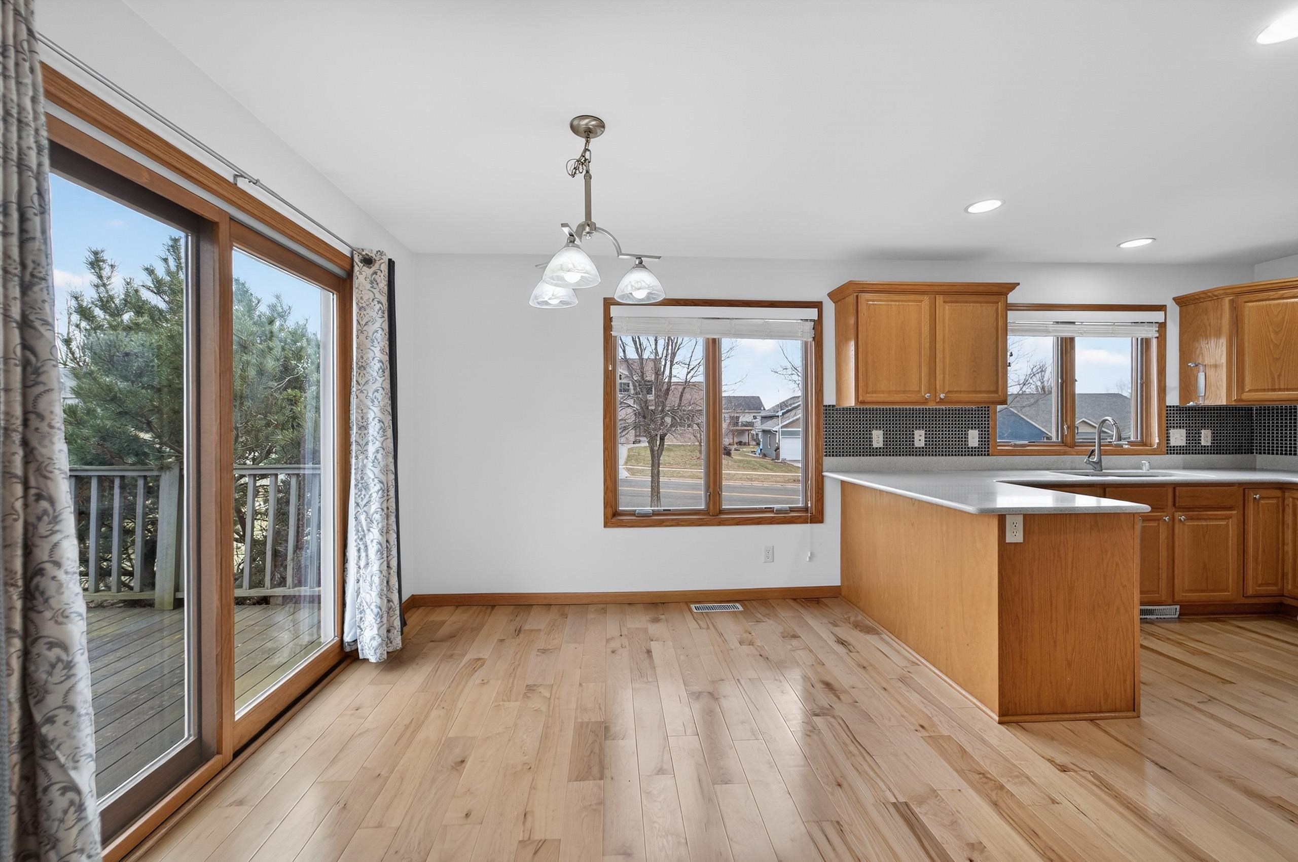 3100 Weybridge Drive Sun Prairie, WI 53590 - Photo 8 of 47