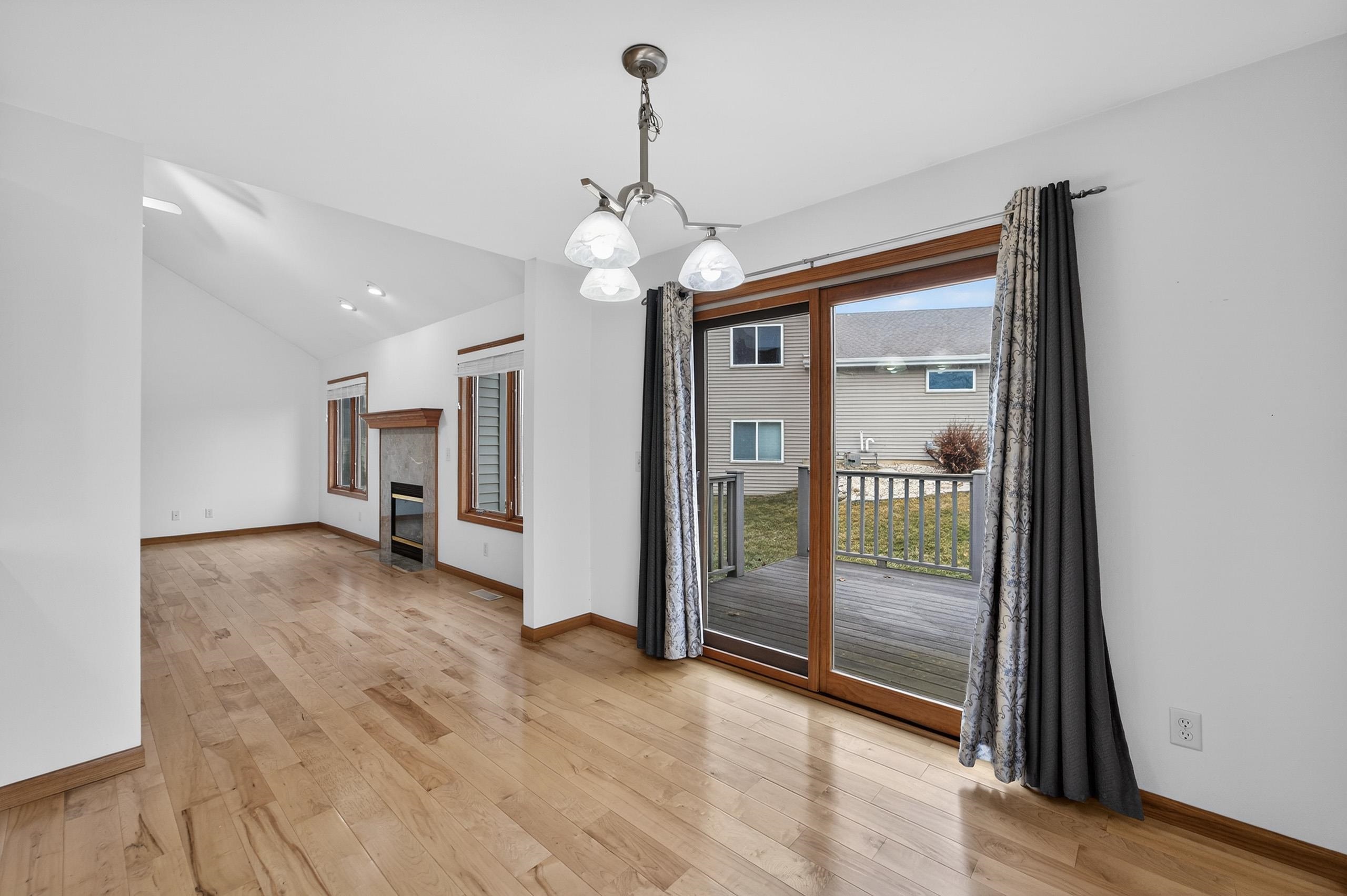 3100 Weybridge Drive Sun Prairie, WI 53590 - Photo 9 of 47