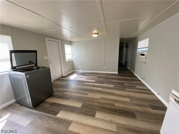 $895 | 2045 Bahia Lane, North Fort Myers, FL 33917