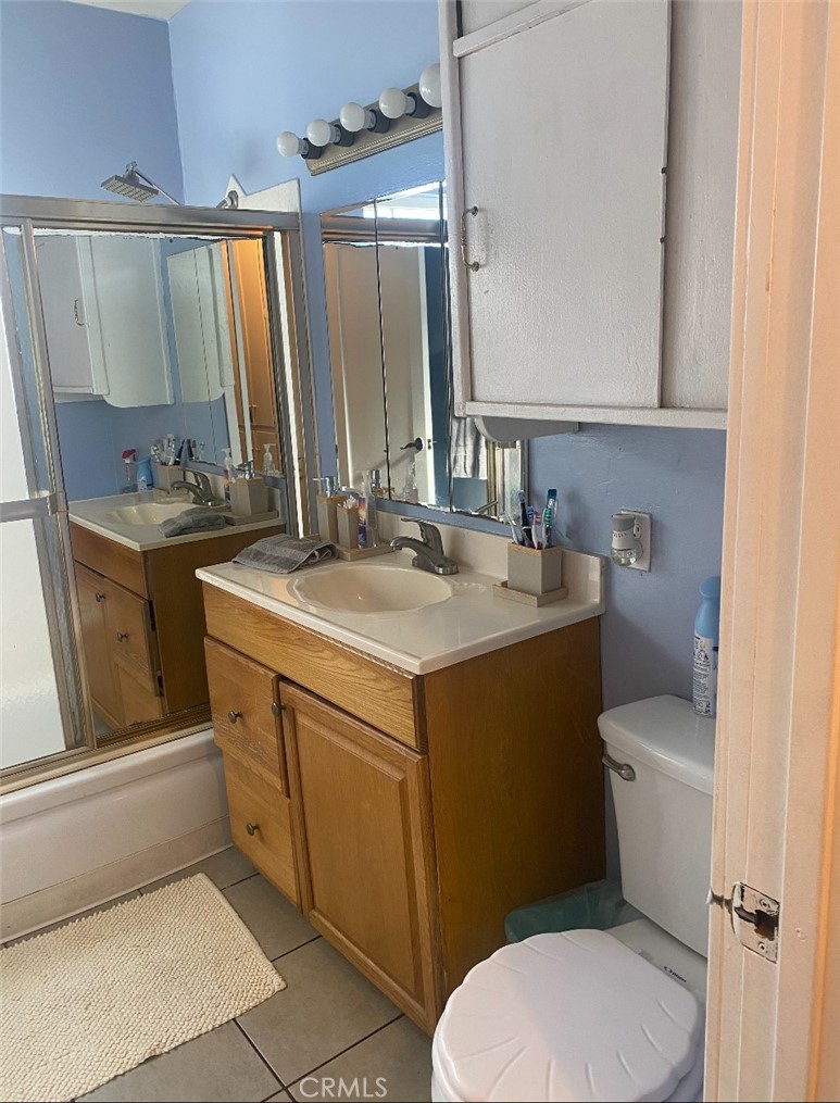 10246 Haddon Avenue Pacoima, CA 91331 - Photo 11 of 20