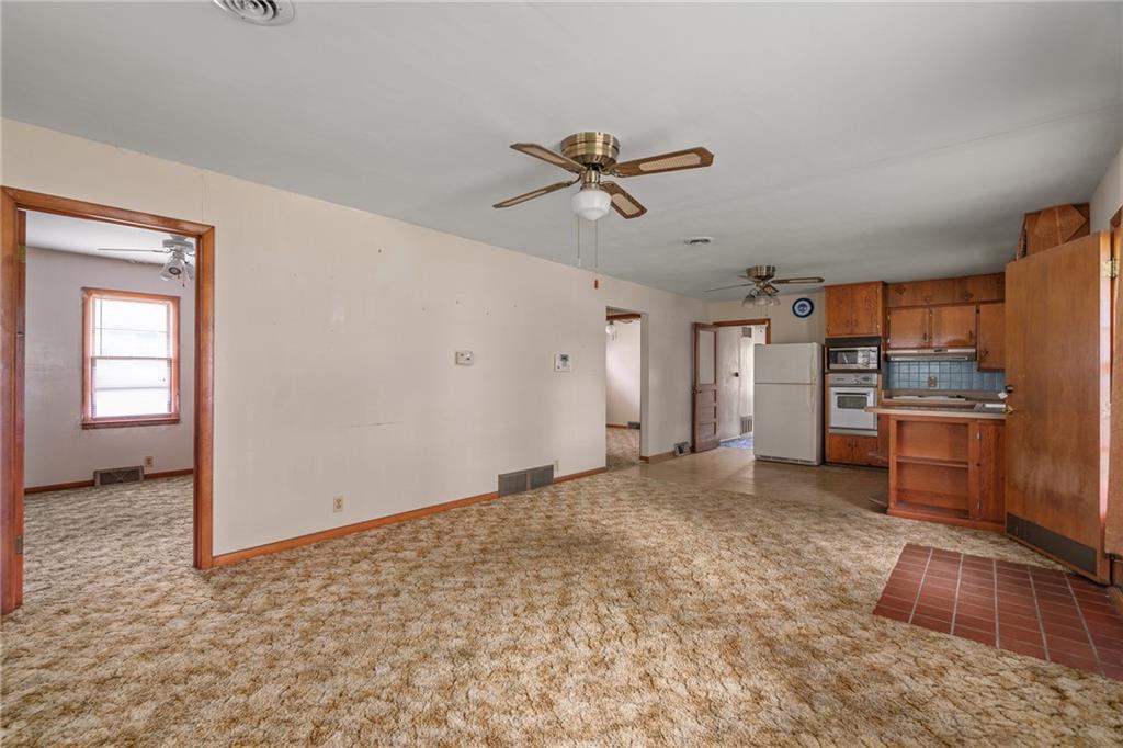 21455 South Moonlight Road Gardner, KS 66030 - Photo 4 of 25