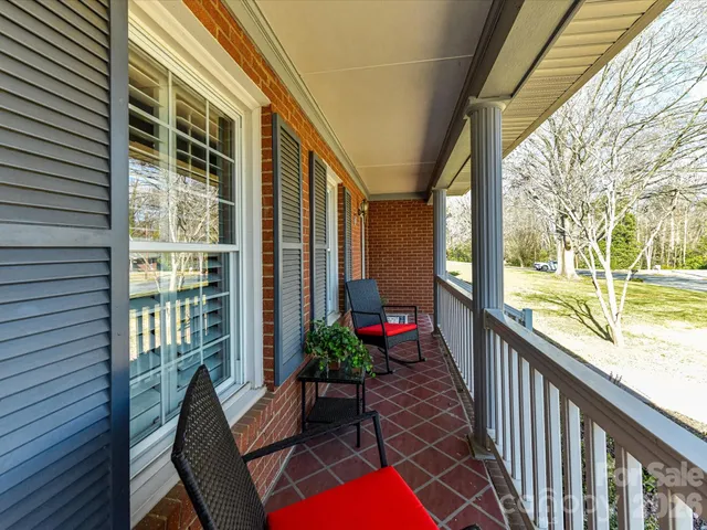 $370,000 | 361 Wedgewood Drive, Mooresville, NC 28115
