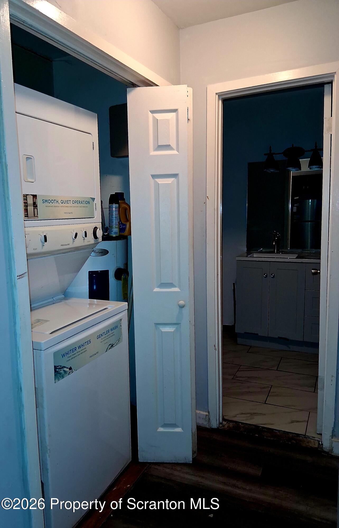 128 Meadow View Court Bushkill, PA 18324 - Photo 11 of 18 a view of washer and dryer