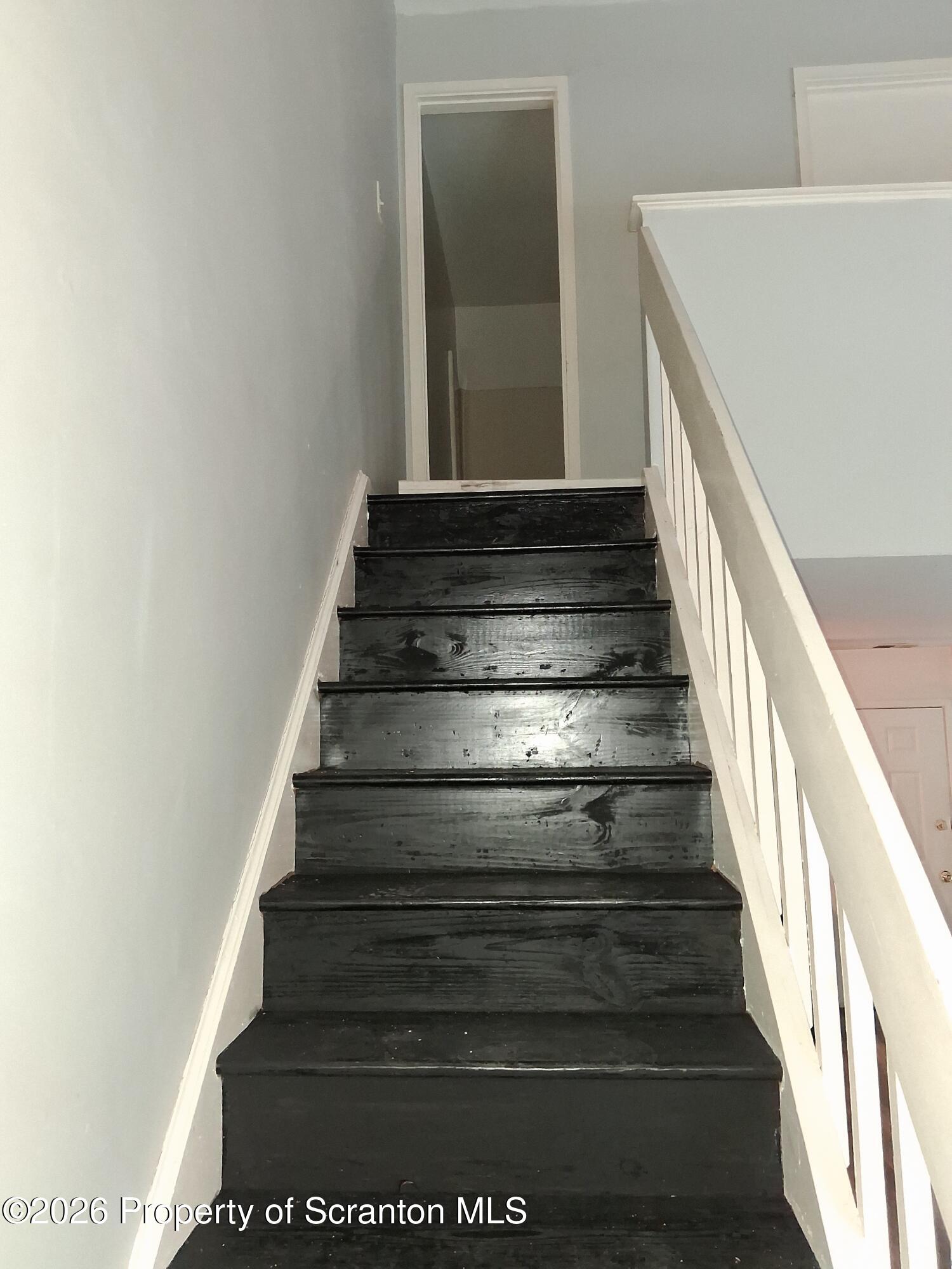 128 Meadow View Court Bushkill, PA 18324 - Photo 16 of 18 a view of entryway