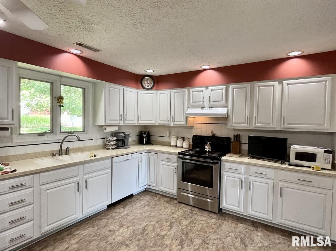 861 Wood Road Carbondale, IL 62901 - Photo 12 of 15