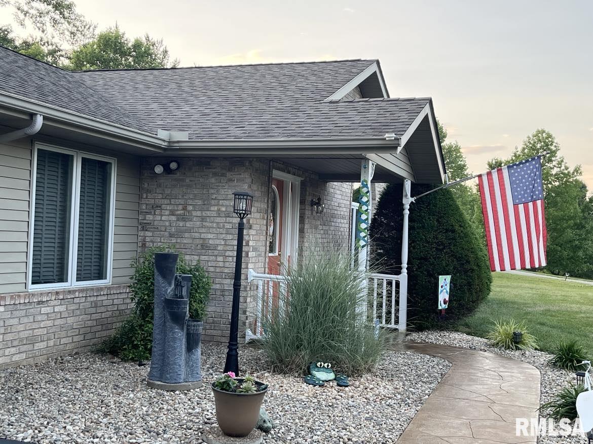 861 Wood Road Carbondale, IL 62901 - Photo 2 of 15