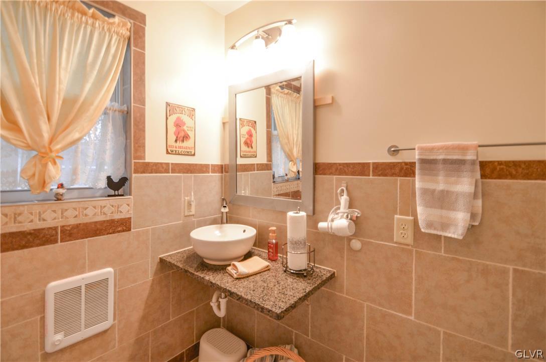 166 Valley Road Kutztown, PA 19530 - Photo 9 of 46 Gallery Image 9