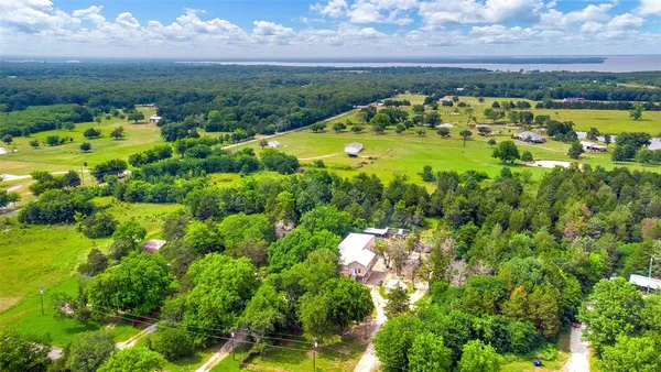 $300,000 | 1474 Vz County Road 3810, Wills Point, TX 75169