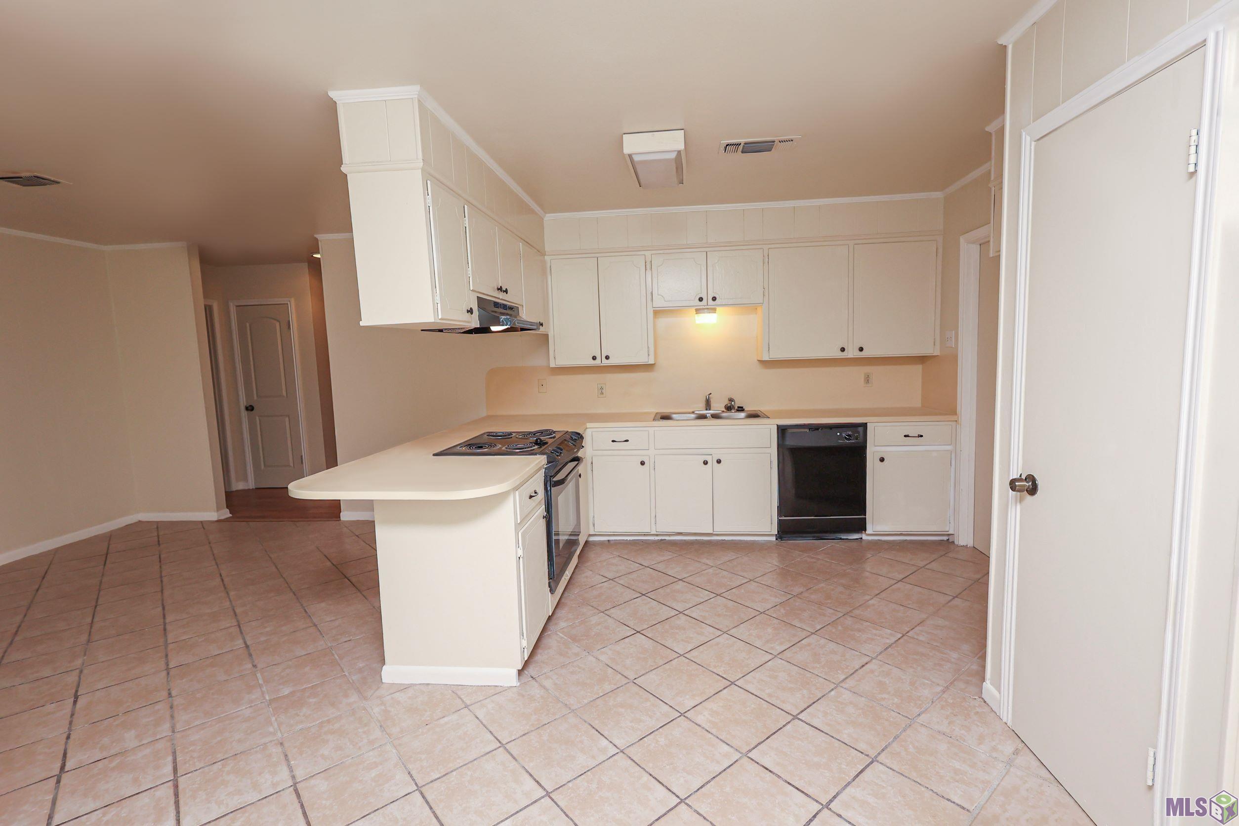 1891 Erlanger Drive Baton Rouge, LA 70816 - Photo 5 of 38