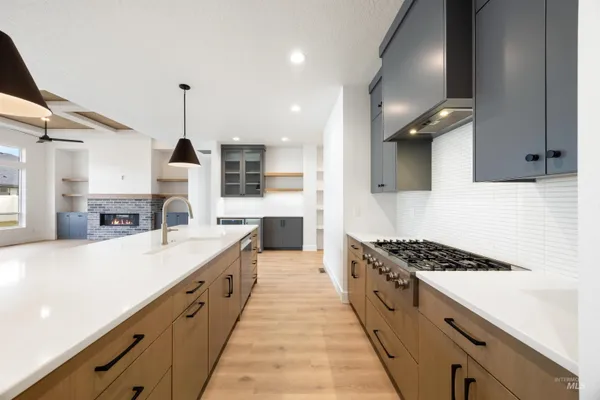 $1,110,000 | 270 North Hunter Crk Avenue, Eagle, ID 83616