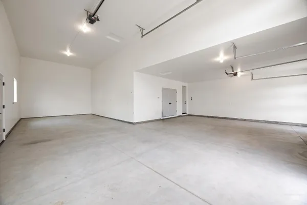 $1,110,000 | 270 North Hunter Crk Avenue, Eagle, ID 83616