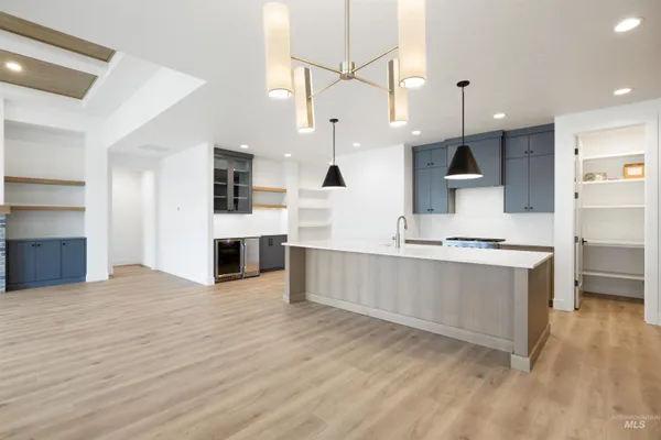 $1,110,000 | 270 North Hunter Crk Avenue, Eagle, ID 83616