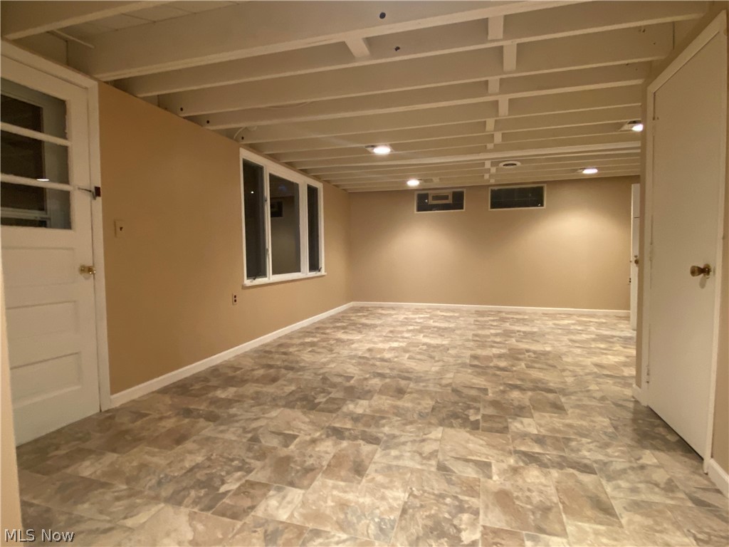 10720 Lagrange Road Elyria, OH 44035 - Photo 27 of 35 Gallery Image 27