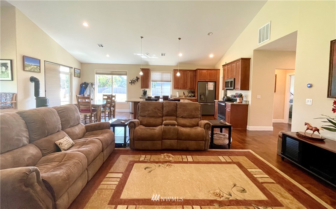 70 Ware Court Sequim, WA 98382 - Photo 11 of 40