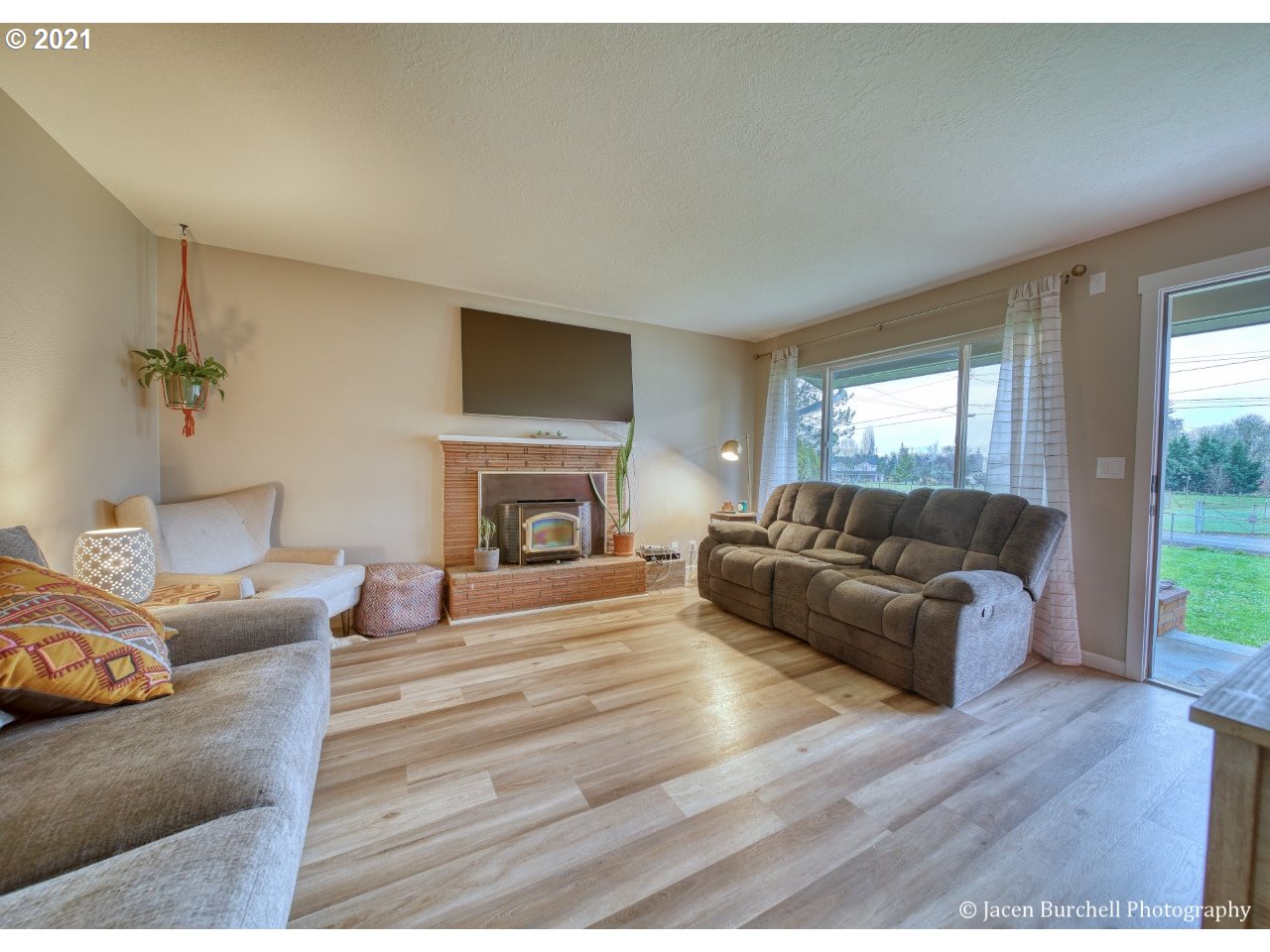 51701 Southwest Em Watts Road Scappoose, OR 97056 - Photo 6 of 24 Gallery Image 6