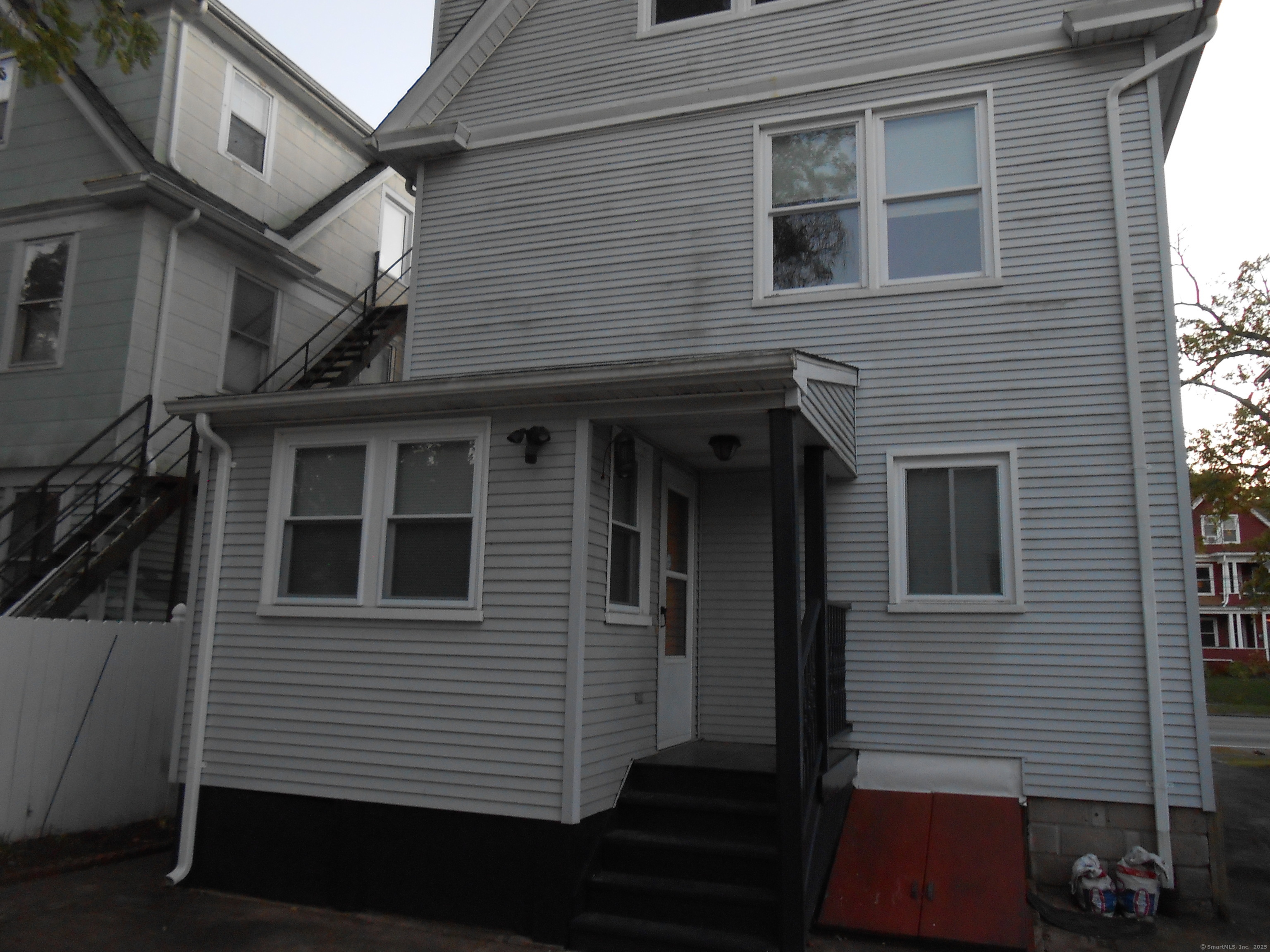 631 Whalley Avenue New Haven, CT 06511 - Photo 9 of 28