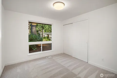 $1,298,000 | 3023 255th Avenue Southeast, Sammamish, WA 98075