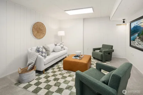 $1,298,000 | 3023 255th Avenue Southeast, Sammamish, WA 98075