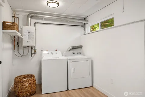 $1,298,000 | 3023 255th Avenue Southeast, Sammamish, WA 98075